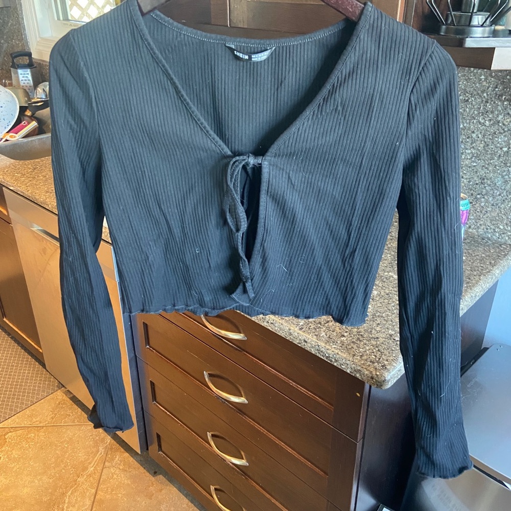 Tie up long sleeve sweater